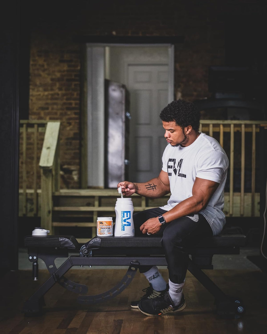 Evlution Nutrition HYDRAMINO Complete Hydration Multiplier, All 6 Electrolytes, Vitamin C & B, Fluid Boosting Aminos, Coconut Water, Endurance, Recovery, Antioxidants, 30 Serve, Orange Mango